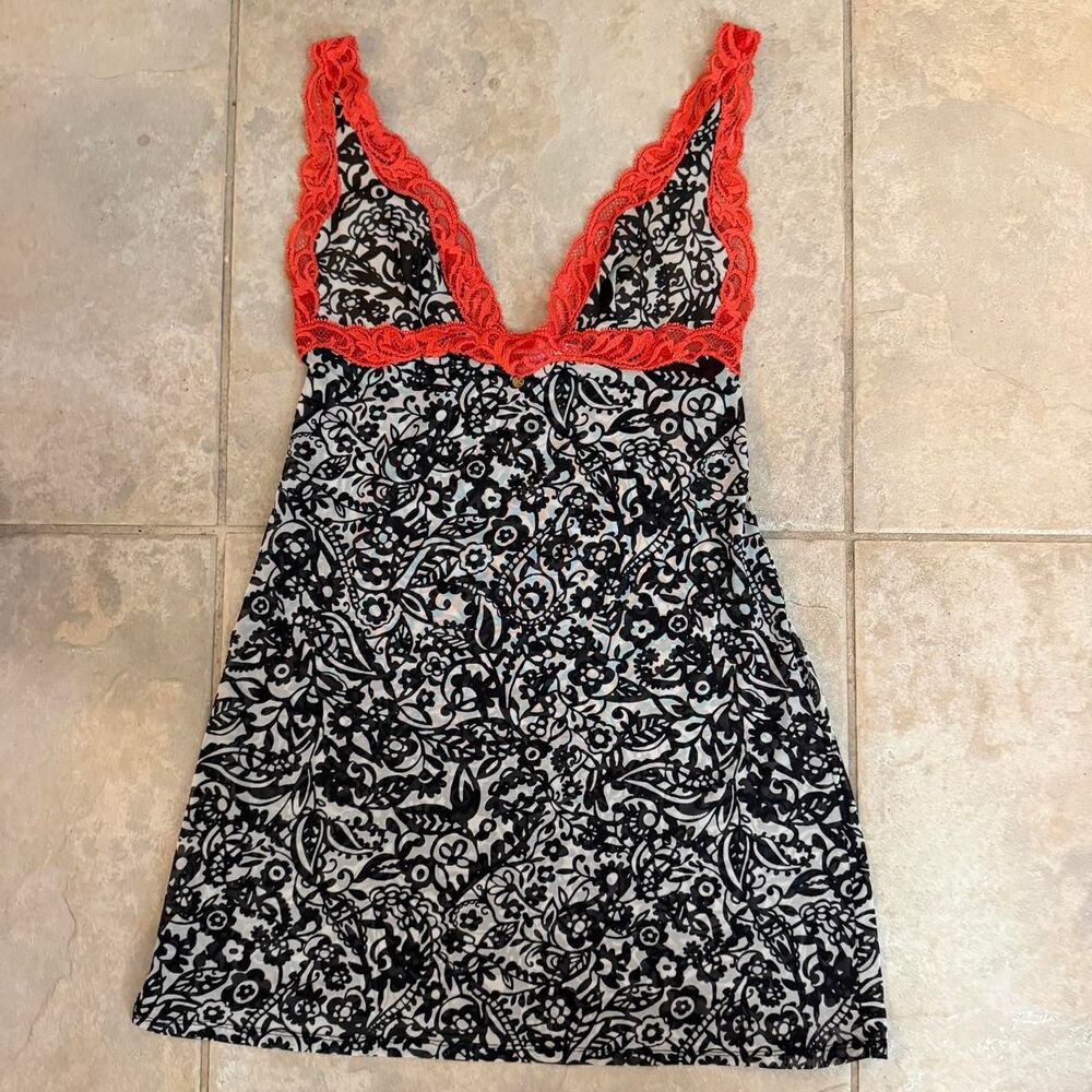 Victoria's Secret Black and White Slip with Orange Lace Trim Size Small